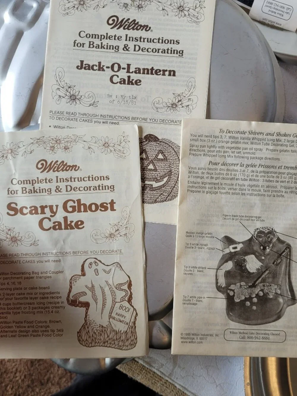 Vintage Wilton 80s 90s Halloween cake pan lot set Ghost Pumpkin Witch retro